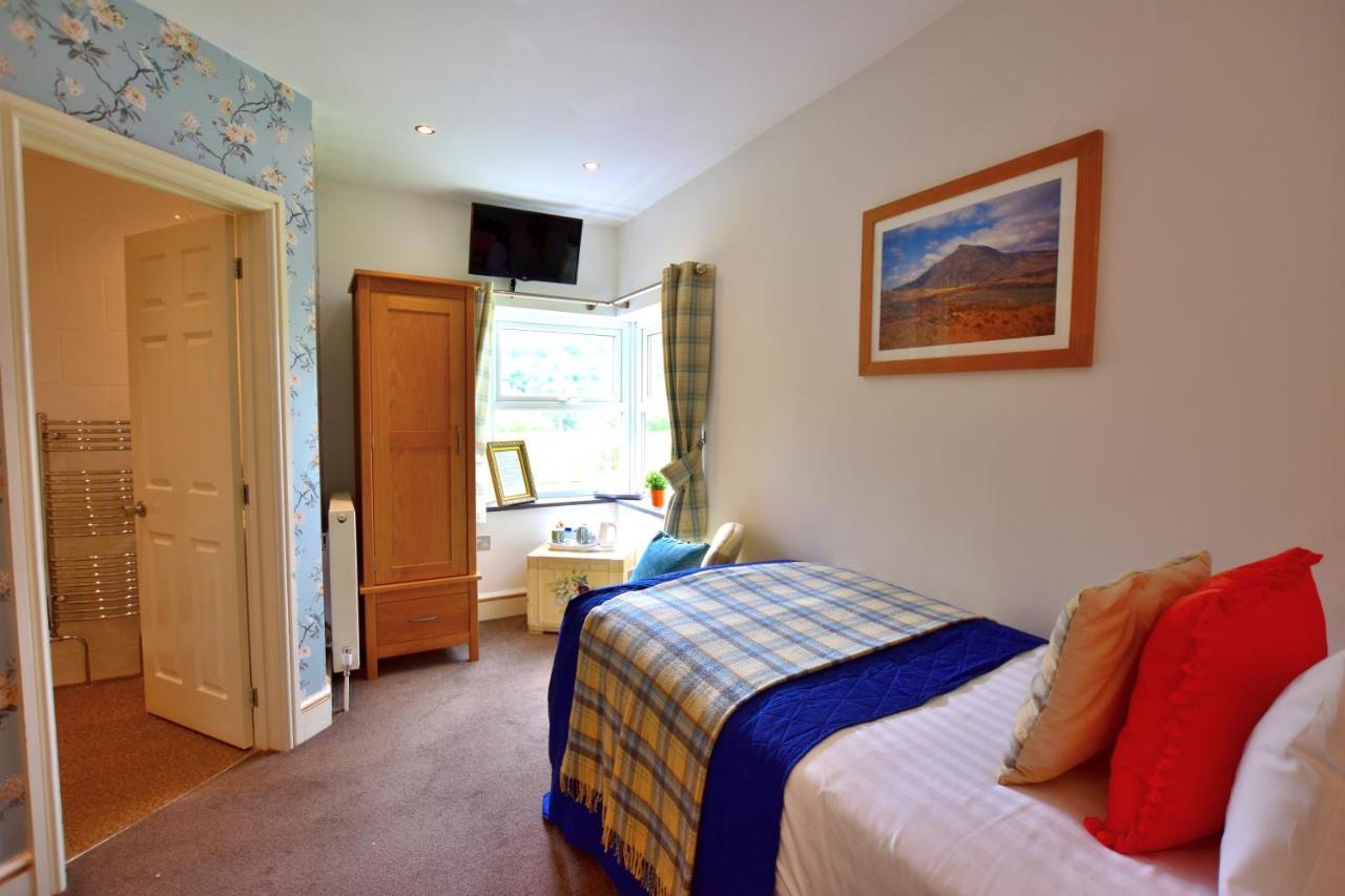 The Bryn At Capel Hotel Capel Curig Exterior photo